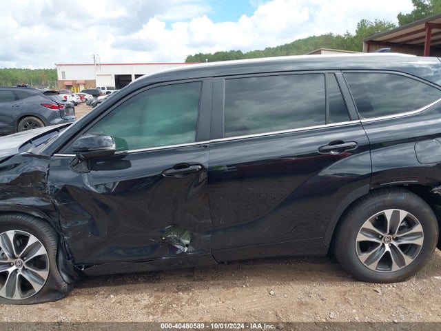 Toyota Highlander Xle 2024 5TDKDRAH5RS530058 Image 14