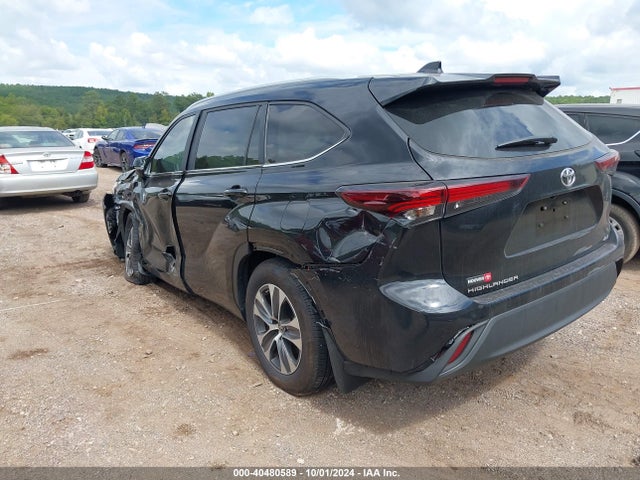 Toyota Highlander Xle 2024 5TDKDRAH5RS530058 Image 3