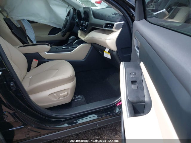 Toyota Highlander Xle 2024 5TDKDRAH5RS530058 Image 5