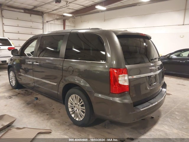 2C4RC1CG9FR547053 Chrysler Town & Country Touring-l
