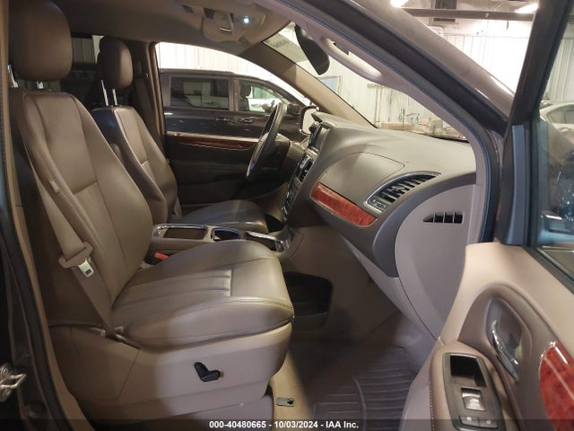2C4RC1CG9FR547053 Chrysler Town & Country Touring-l