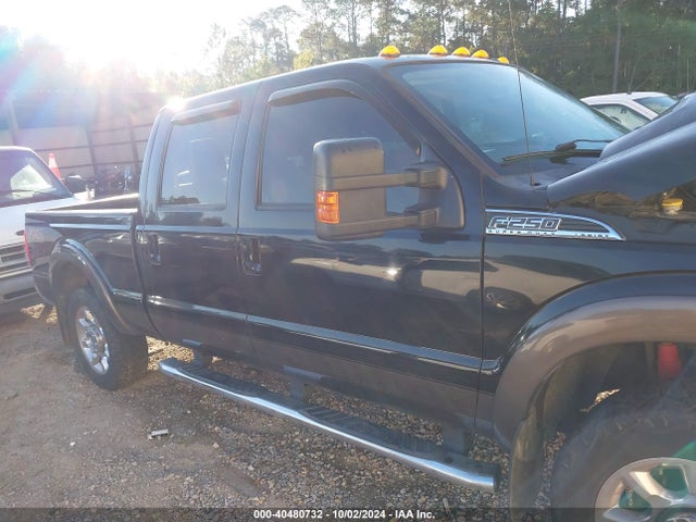 1FT7W2B63GEC10700 Ford F-250 Lariat