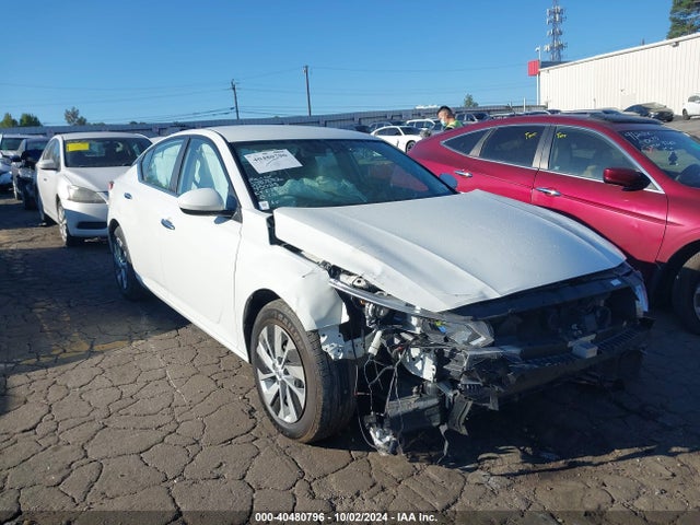 2019 1N4BL4BV5KN322189 main image
