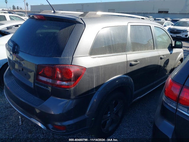 3C4PDCGG5FT530595 Dodge Journey Crossroad