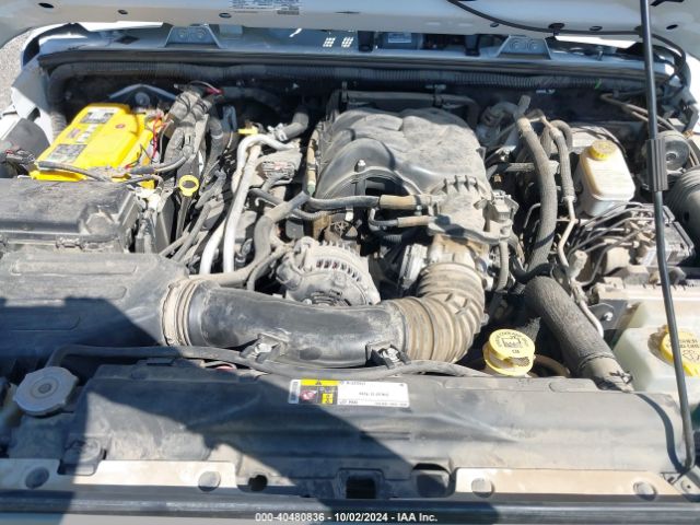 1C4BJWDG2GL198458 Jeep Wrangler Unlimited Sport