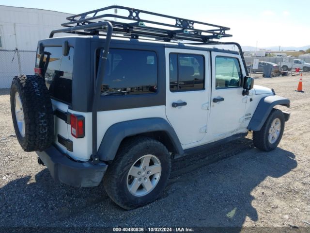 1C4BJWDG2GL198458 Jeep Wrangler Unlimited Sport
