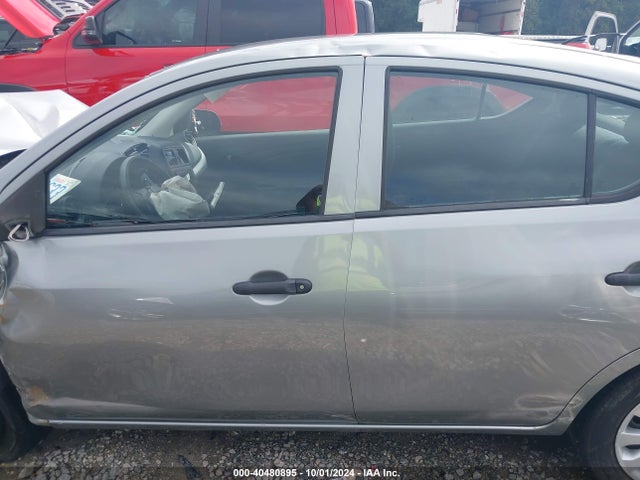 Nissan Versa 1.6 S 2014 3N1CN7AP6EL845547 Image 15