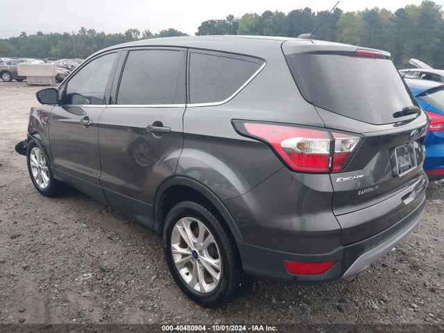 Ford ESCAPE SE 2017 1FMCU0GD7HUC71969 Image 3
