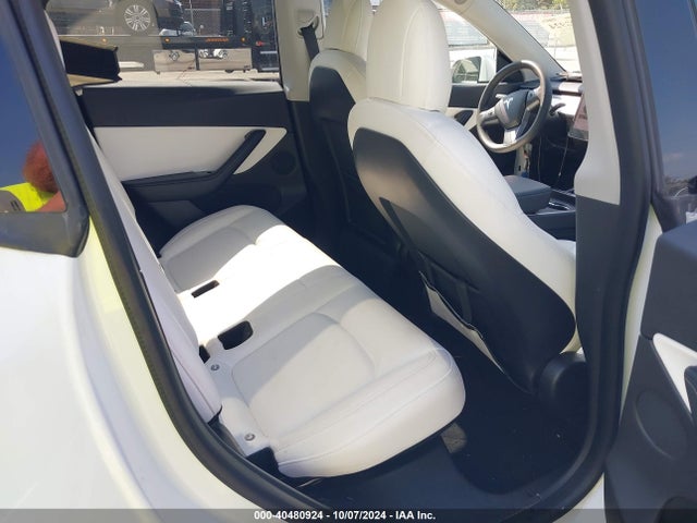 2021 TESLA MODEL Y 5YJYGDED0MF109180 Photo 7