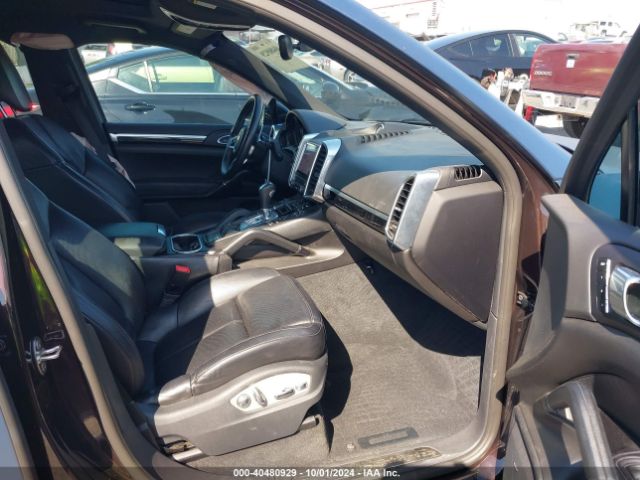 2018 PORSCHE CAYENNE WP1AA2A2XJKA04400 Photo 4