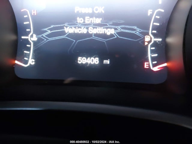 3C4NJCBB9JT351531 Jeep Compass Latitude Fwd
