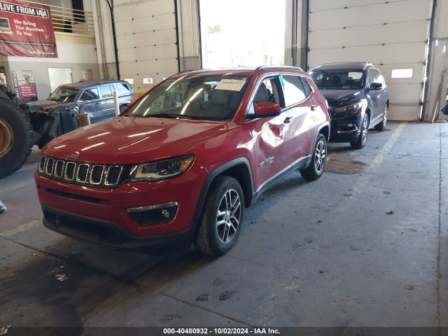 3C4NJCBB9JT351531 Jeep Compass Latitude Fwd