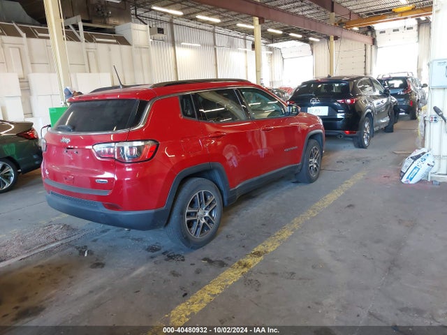 3C4NJCBB9JT351531 Jeep Compass Latitude Fwd