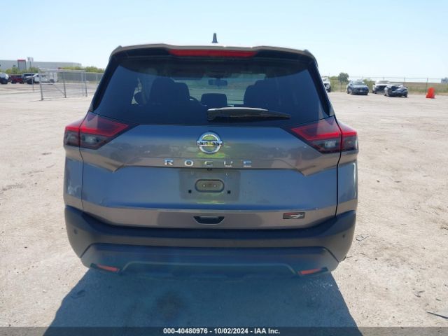 JN8AT3AA6MW004727 Nissan Rogue S Fwd