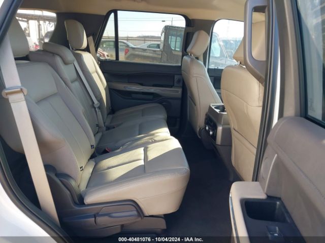 1FMJU1HTXKEA22599 Ford Expedition Xlt