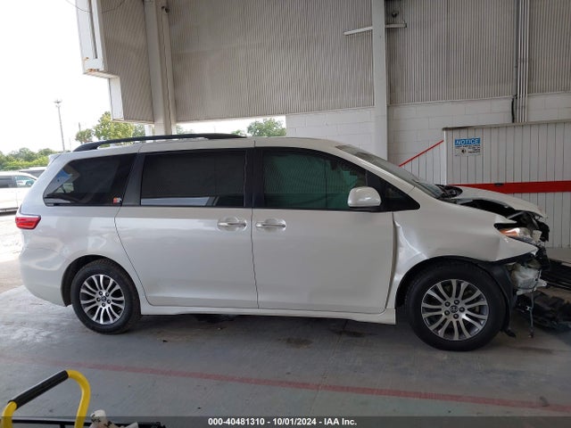 Toyota Sienna Xle 8 Passenger 2018 5TDYZ3DC5JS961402 Image 14