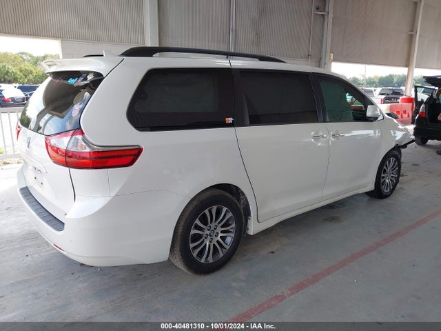 Toyota Sienna Xle 8 Passenger 2018 5TDYZ3DC5JS961402 Image 4