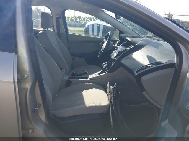 Ford FOCUS SE 2018 1FADP3F2XJL275971 Image 5
