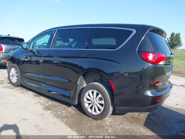 2C4RC1DG7HR554939 Chrysler Pacifica Touring