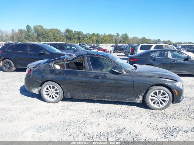 BMW 320i 2018 WBA8E1G51JNU89201 Image 13
