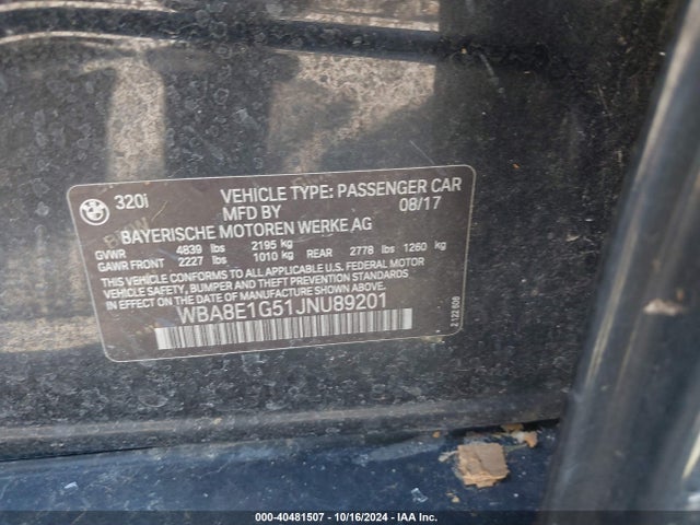 BMW 320i 2018 WBA8E1G51JNU89201 Image 9