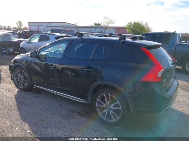 YV4612HK9F1000765 Volvo V60 Cross Country T5
