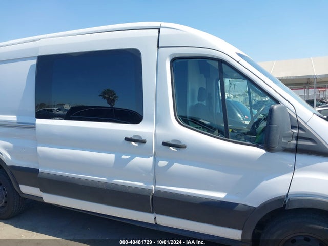 Ford Transit-250 2019 1FTYR2CM1KKB66764 Image 13