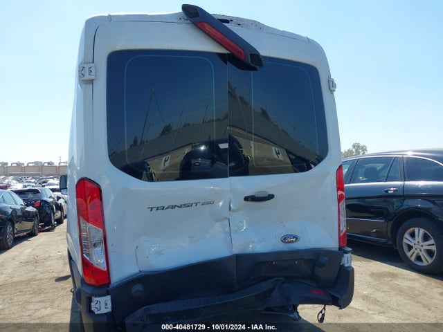 Ford Transit-250 2019 1FTYR2CM1KKB66764 Image 16