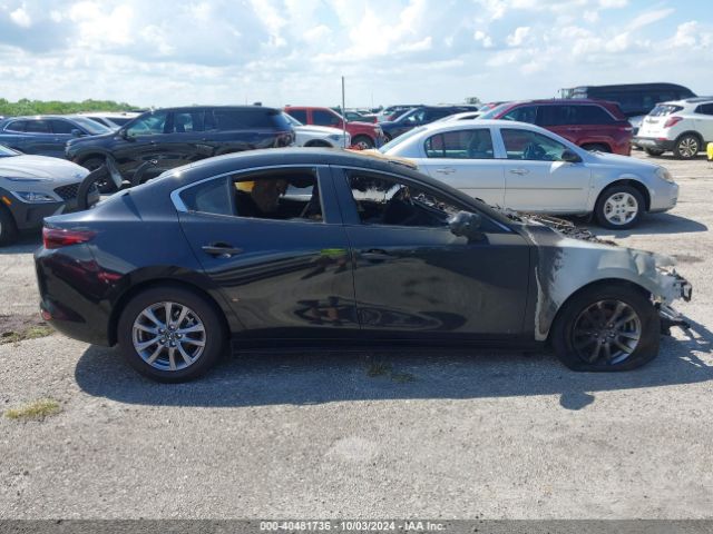 JM1BPAA73N1500127 Mazda Mazda3 2.0