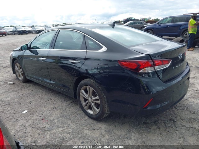 Hyundai Sonata Limited 2019 5NPE34AF4KH821129 Image 3