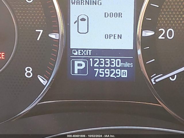 JN8AY2ND4KX008198 Nissan Armada Sl