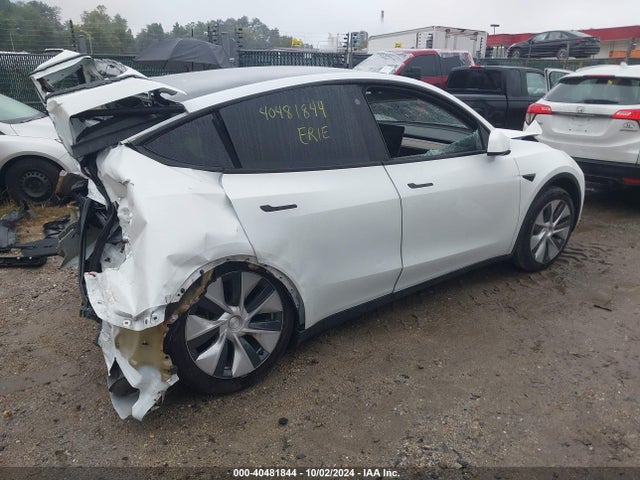2022 TESLA MODEL Y 7SAYGAEE9NF524350 Photo 3