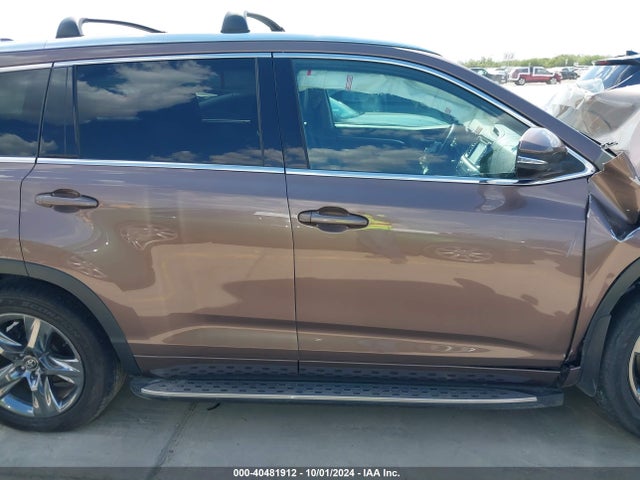 Toyota Highlander Limited Platinum 2017 5TDYZRFH2HS211400 Image 14