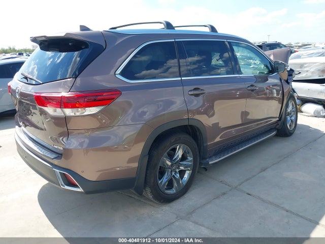 Toyota Highlander Limited Platinum 2017 5TDYZRFH2HS211400 Image 4