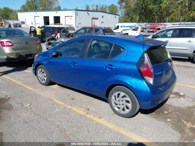 JTDKDTB38F1087106 Toyota Prius C Two