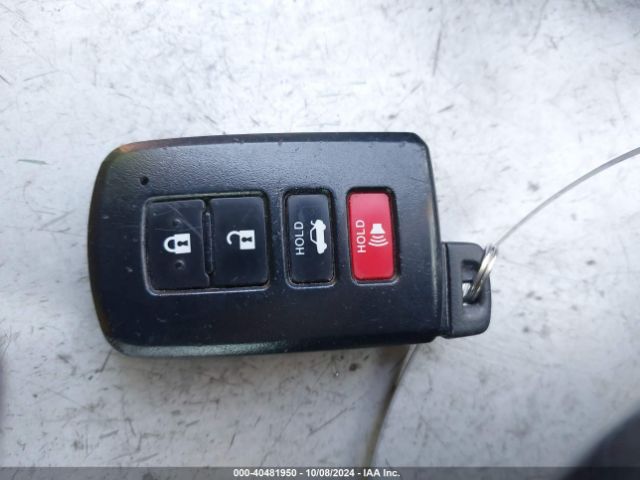 4T1BF1FK2FU922093 Toyota CAMRY XLE