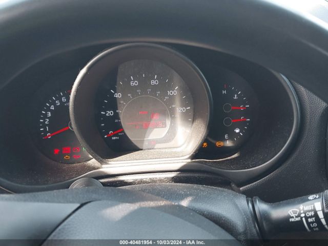 KNDJN2A28F7805410 KIA Soul