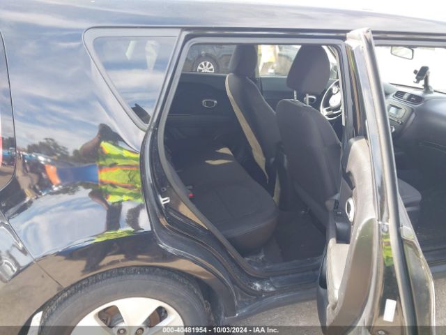 KNDJN2A28F7805410 KIA Soul