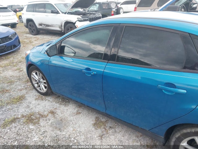 Ford FOCUS SE 2015 1FADP3F22FL292304 Image 14