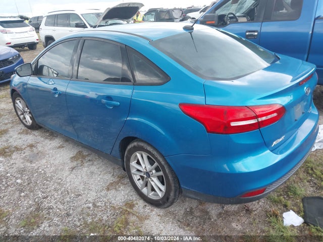 Ford FOCUS SE 2015 1FADP3F22FL292304 Image 3