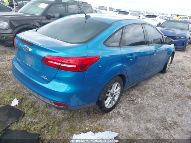 Ford FOCUS SE 2015 1FADP3F22FL292304 Image 4