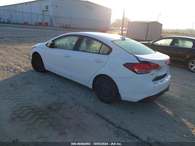 KIA FORTE LX 2017 3KPFK4A77HE065549 Image 3