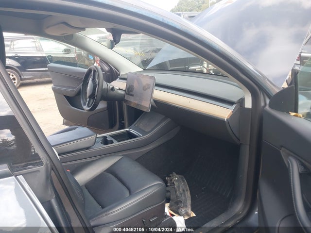 2022 TESLA MODEL Y 7SAYGDEF9NF368188 Photo 4