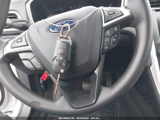 1FA6P0HD2E5369956 Ford FUSION SE