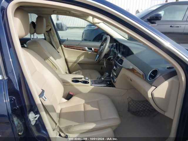 WDDGF4HB0EA949274 Mercedes-Benz C 250 Luxury/sport