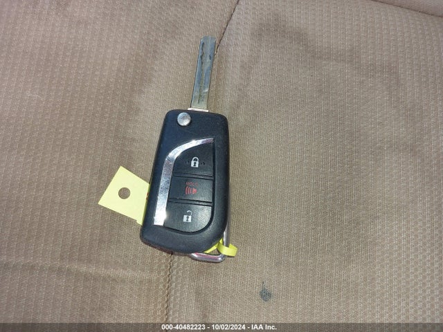 Toyota RAV4 LE 2019 JTMK1RFV1KD005586 Image 11