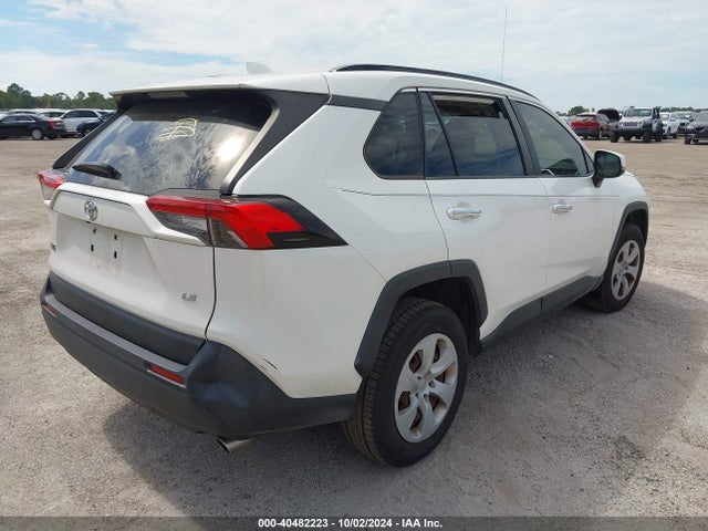 Toyota RAV4 LE 2019 JTMK1RFV1KD005586 Image 4