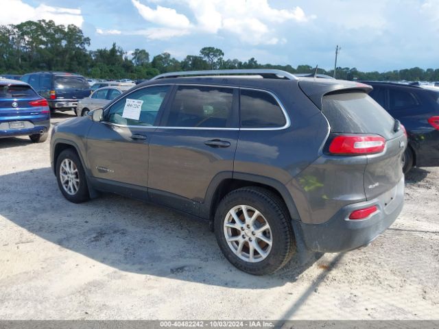 1C4PJMCB2GW143457 Jeep Cherokee Latitude
