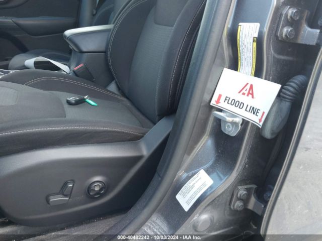 1C4PJMCB2GW143457 Jeep Cherokee Latitude