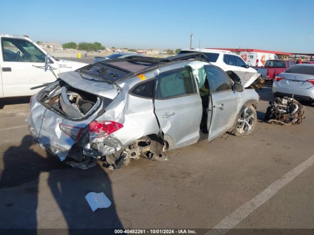 KM8J33A26JU639373 Hyundai Tucson Value